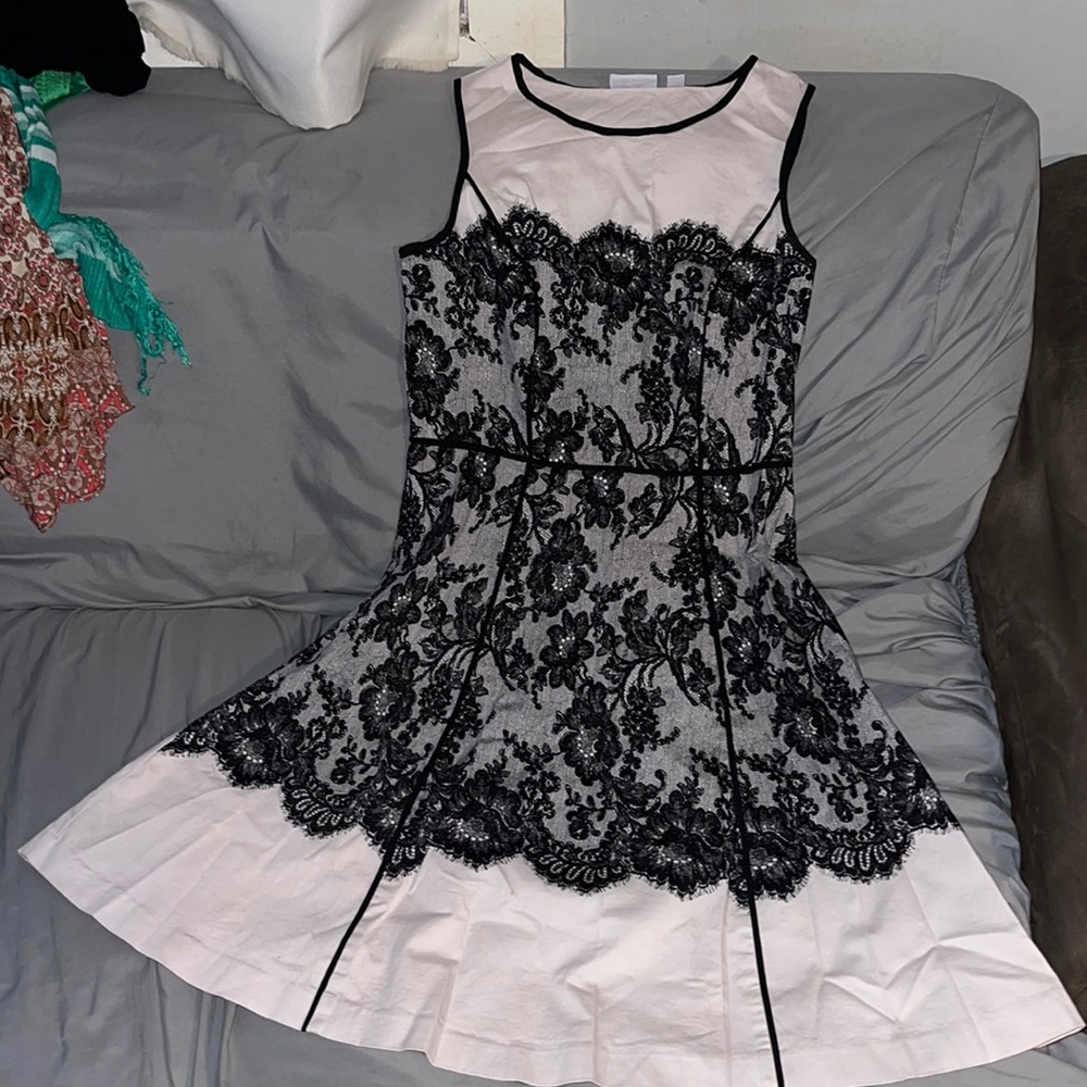 New York & Company Stretch Size 8 Dress